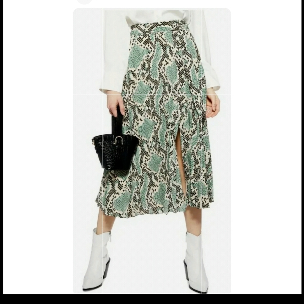 Topshop Women’s Green Snake Print Python Print Mi… - image 1